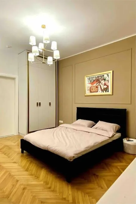 Studiosupercentral Bucarest 0*,